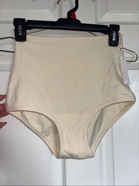 ARQ High-Waist Cotton Briefs in Cream